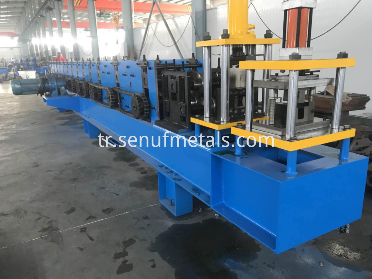 Gable Border and Snow Stopper forming machine (9)